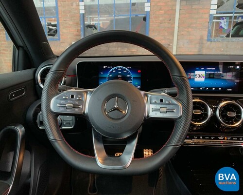 Mercedes-Benz A200 AMG 2019 163pk A-Klasse NW-Model -Garantie-