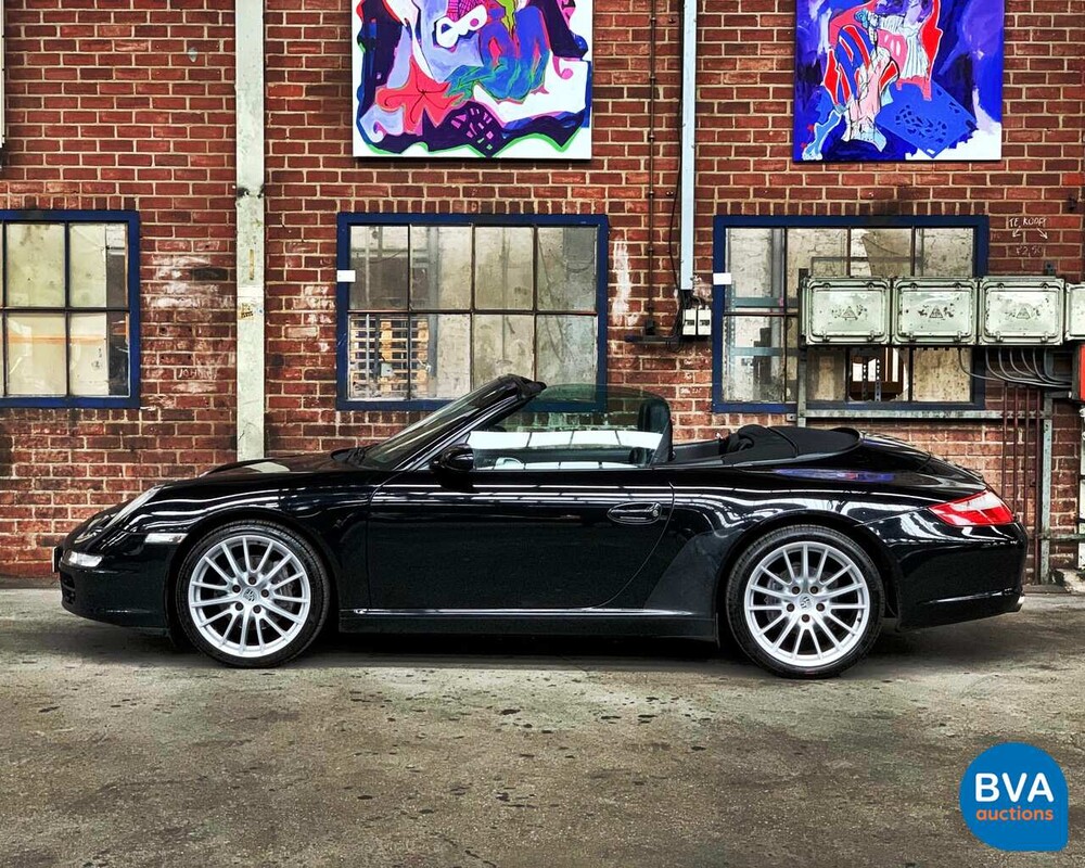 Porsche 911 Carrera Cabriolet 325pk 2005, 53-LDX-7