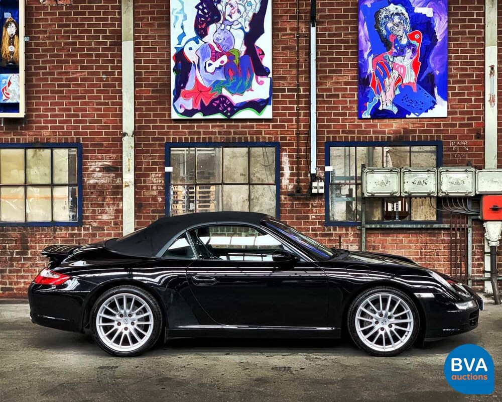 Porsche 911 Carrera Cabriolet 325pk 2005, 53-LDX-7