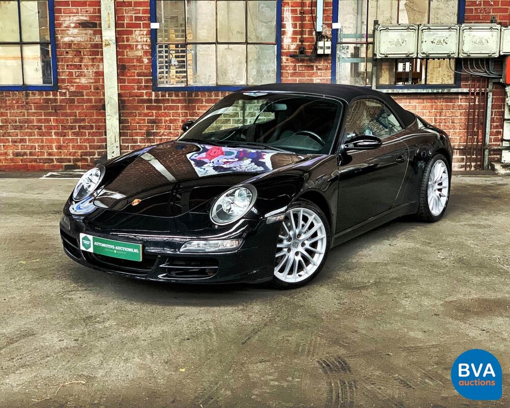 Porsche 911 Carrera Cabriolet 325pk 2005, 53-LDX-7