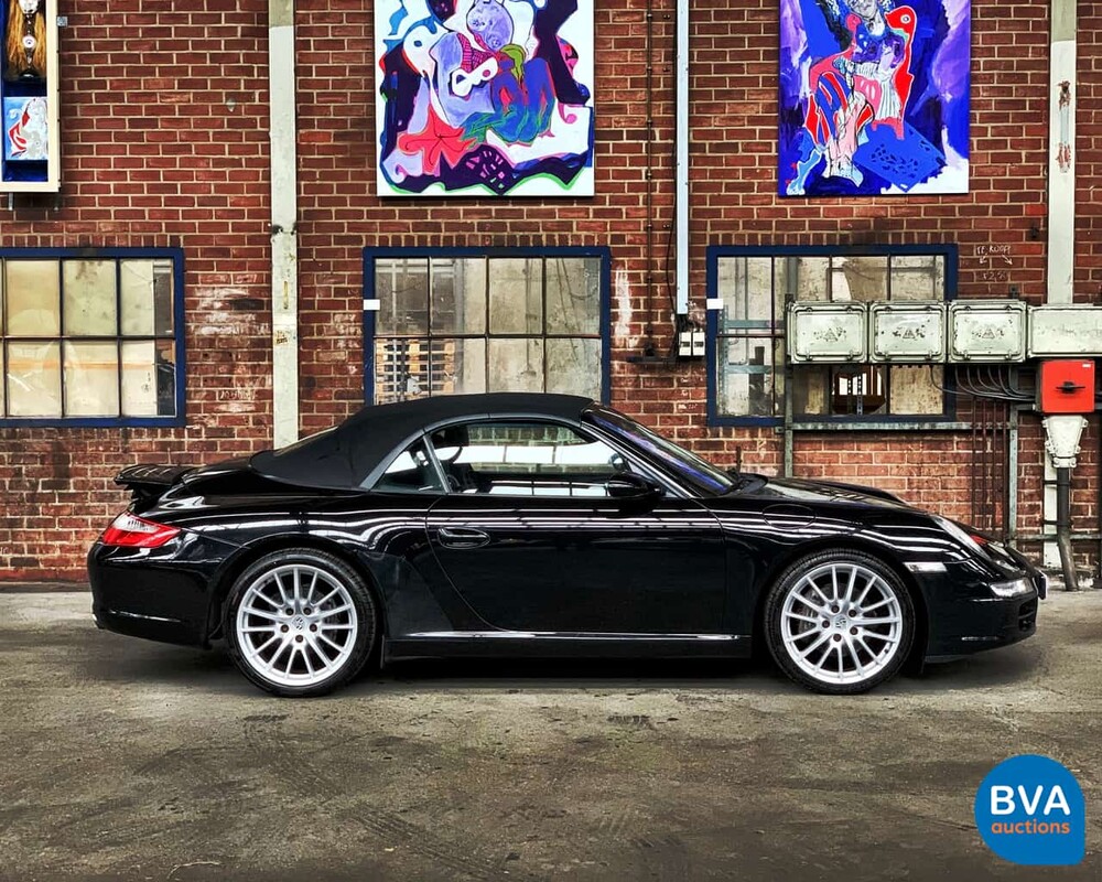Porsche 911 Carrera Cabriolet 325pk 2005, 53-LDX-7