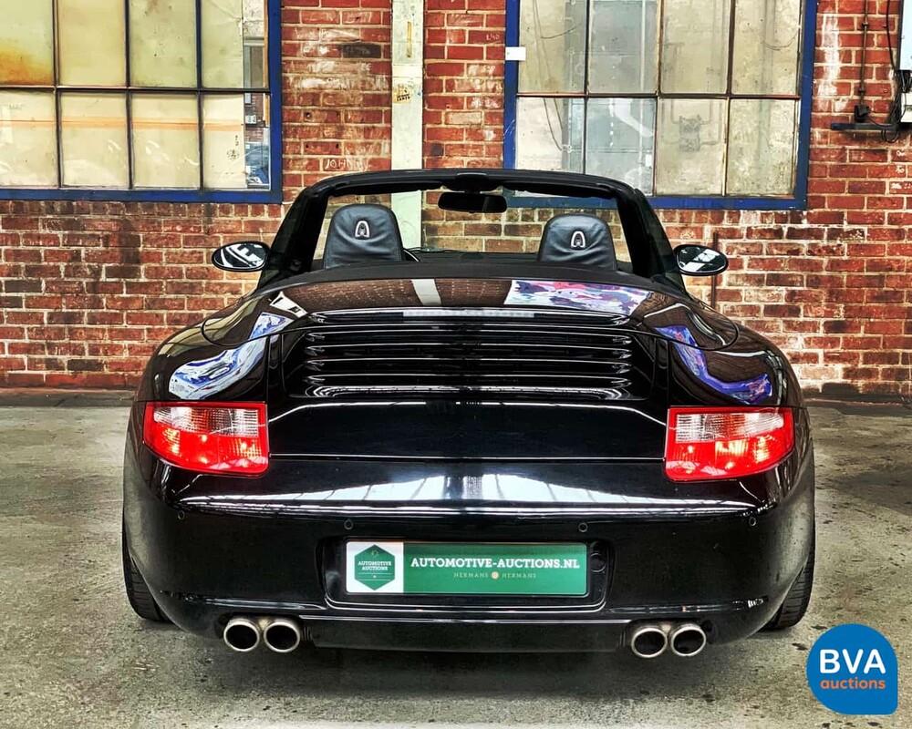 Porsche 911 Carrera Cabriolet 325pk 2005, 53-LDX-7