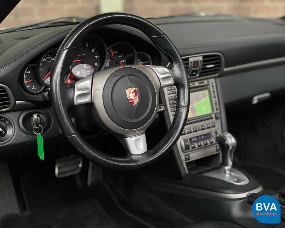 Porsche 911 Carrera Cabriolet 325pk 2005, 53-LDX-7