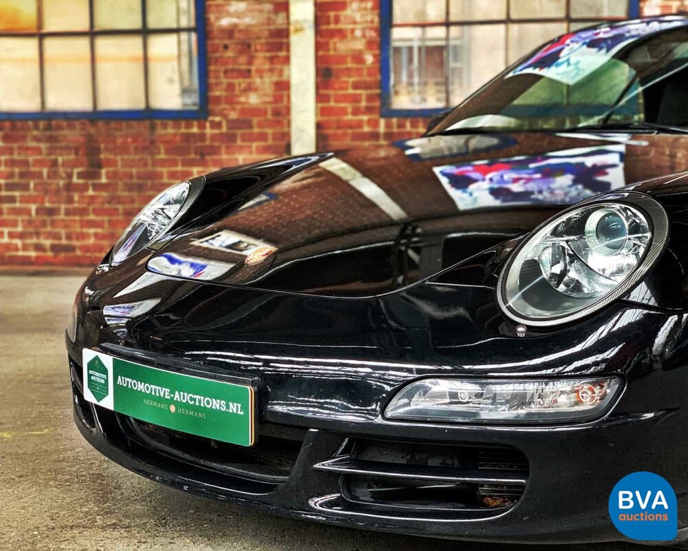 Porsche 911 Carrera Cabriolet 325pk 2005, 53-LDX-7