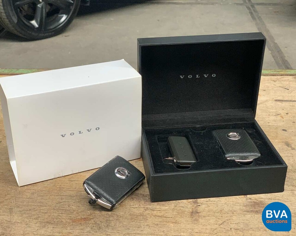 Volvo XC90 T8 AWD R-Design 408pk 2015, HL-692-V