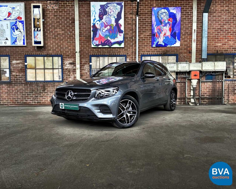 Mercedes-Benz GLC300 AMG 4Matic 258 PS 2018.