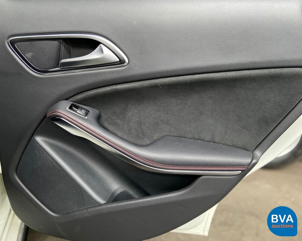 Mercedes-Benz A45 AMG 4Matic 380pk 2016, XX-209-X