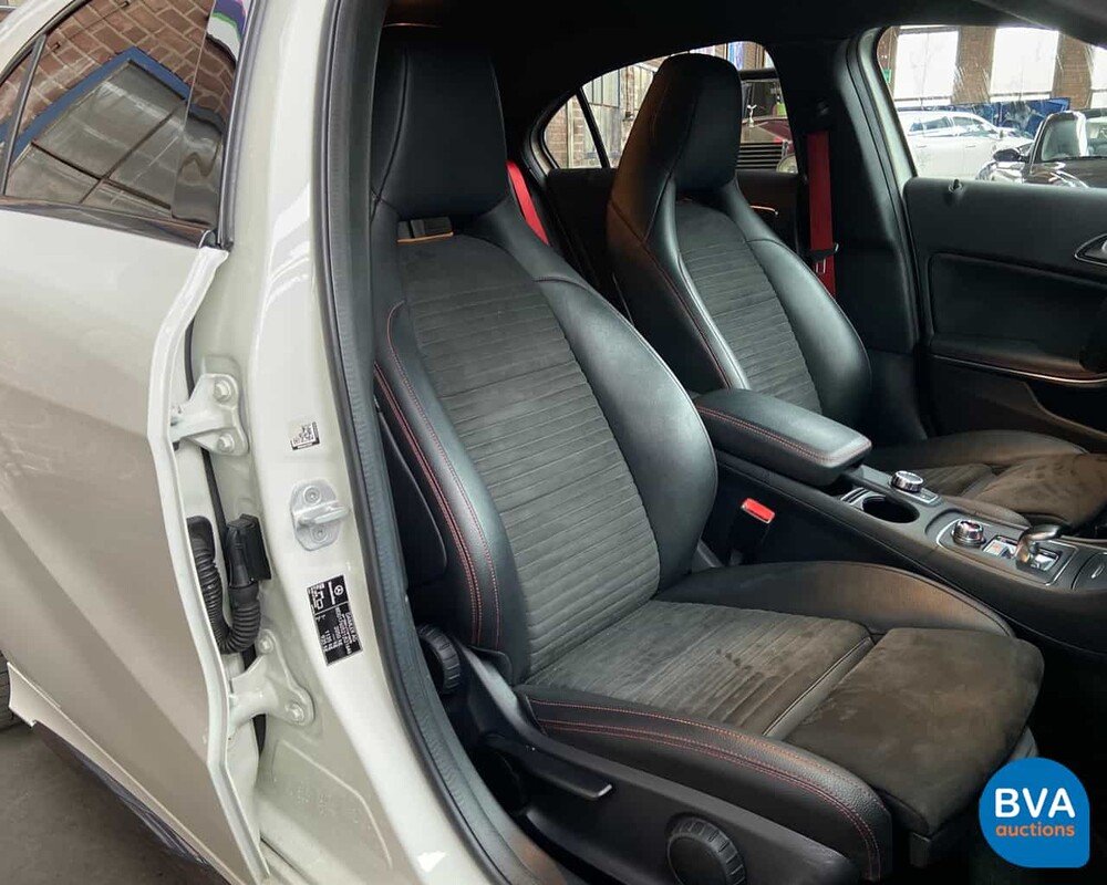 Mercedes-Benz A45 AMG 4Matic 380pk 2016, XX-209-X