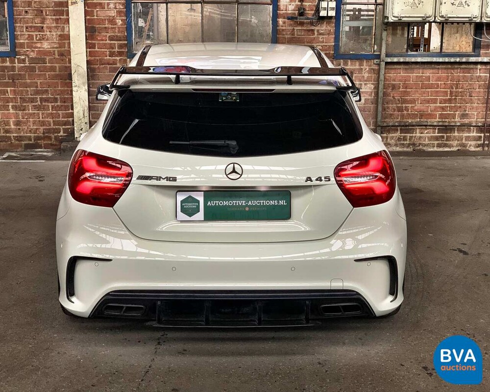 Mercedes-Benz A45 AMG 4Matic 380pk 2016, XX-209-X