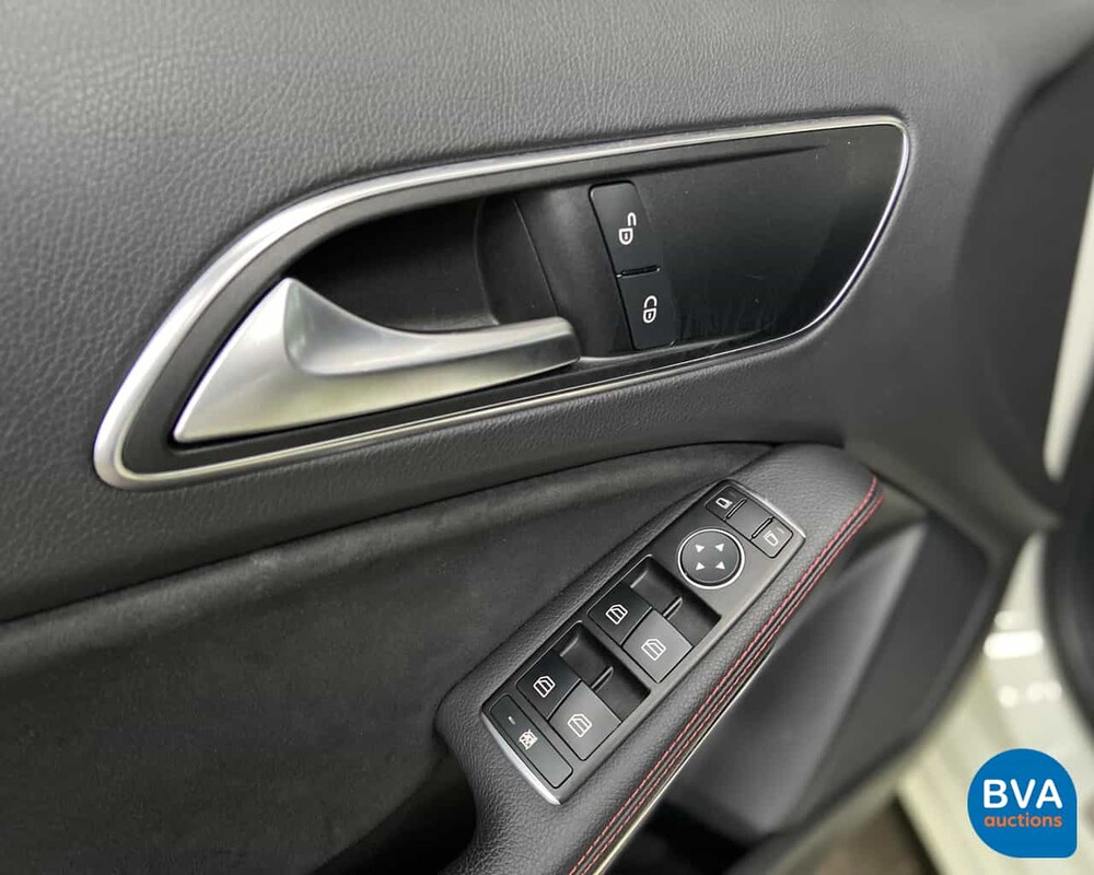 Mercedes-Benz A45 AMG 4Matic 380pk 2016, XX-209-X