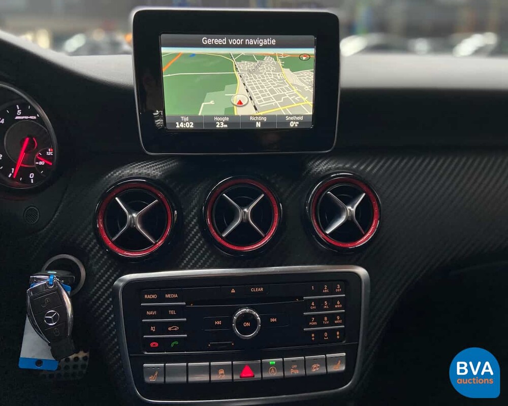 Mercedes-Benz A45 AMG 4Matic 380pk 2016, XX-209-X