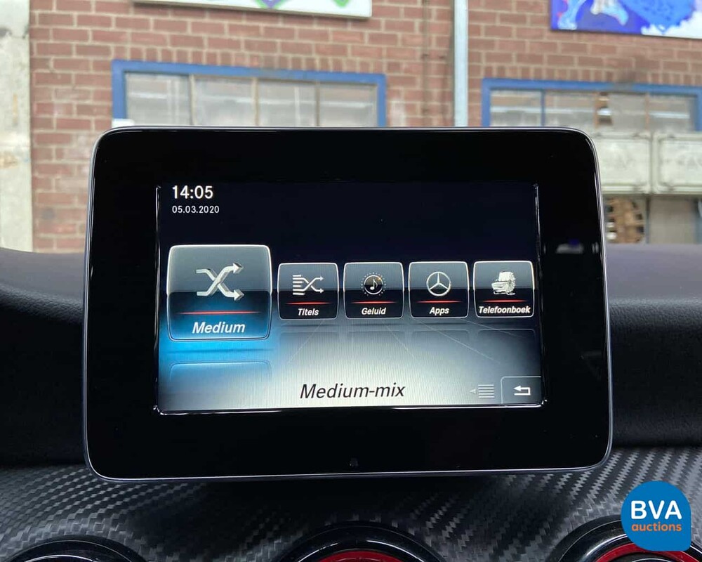 Mercedes-Benz A45 AMG 4Matic 380pk 2016, XX-209-X