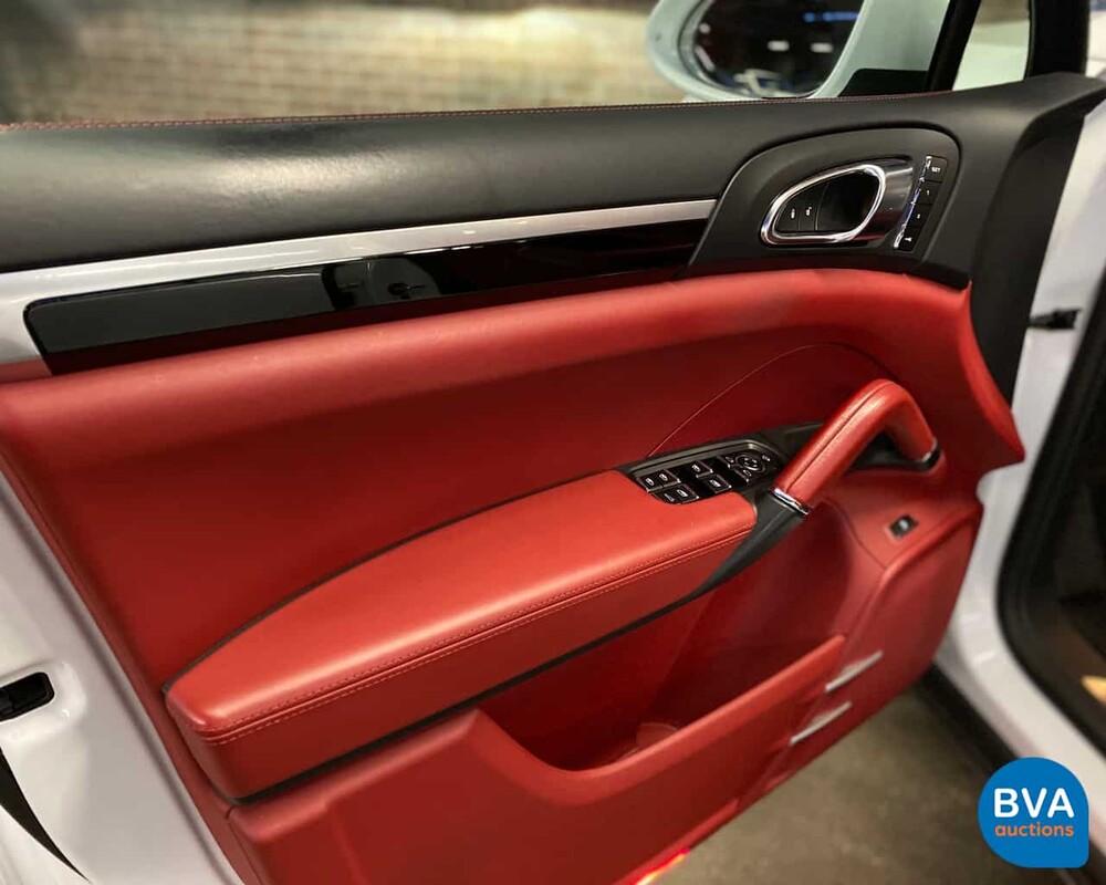 Porsche Cayenne 3.0 S E-Hybrid 416pk 2014, 5-XSK-29