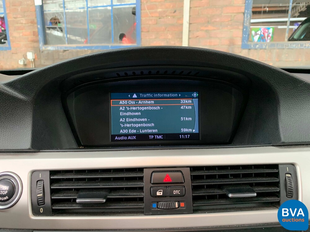 BMW 325d Touring 197pk -Facelift- 2009, 3-XLF-49