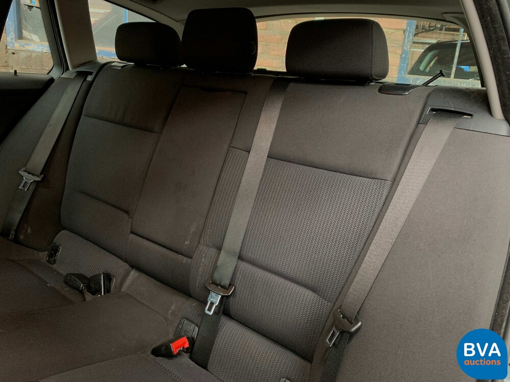 BMW 325d Touring 197pk -Facelift- 2009, 3-XLF-49