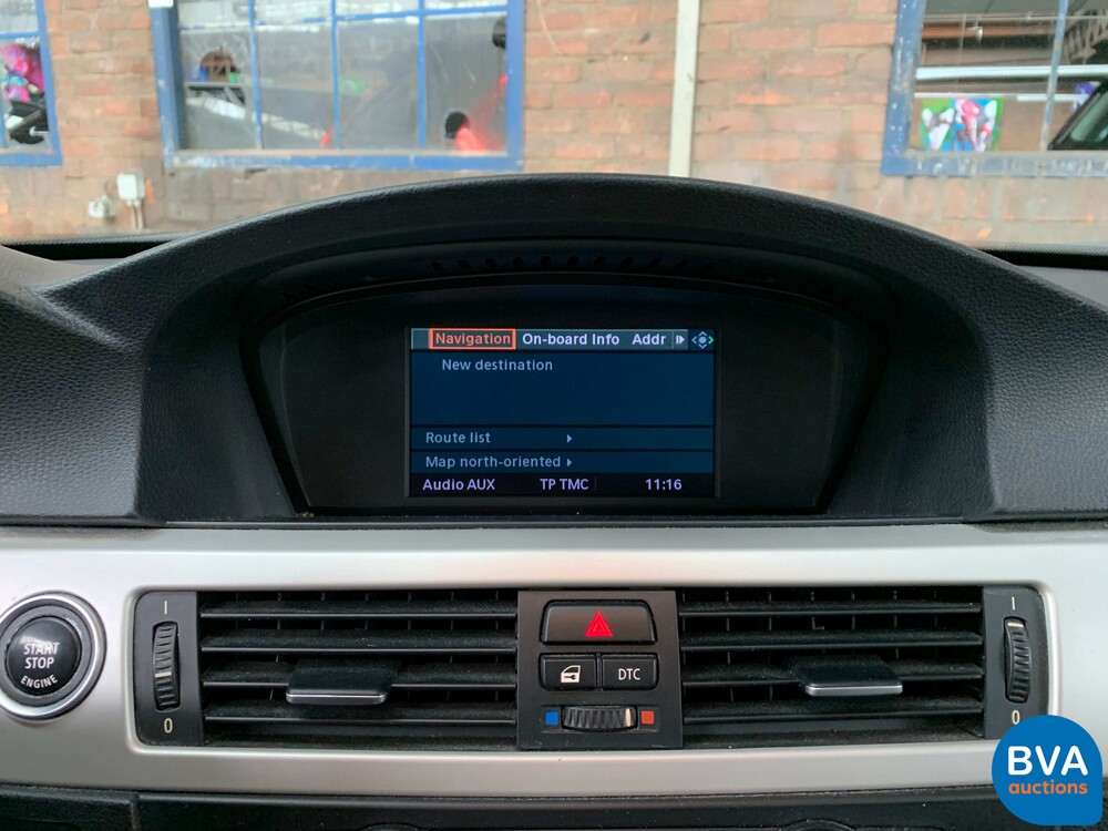 BMW 325d Touring 197pk -Facelift- 2009, 3-XLF-49