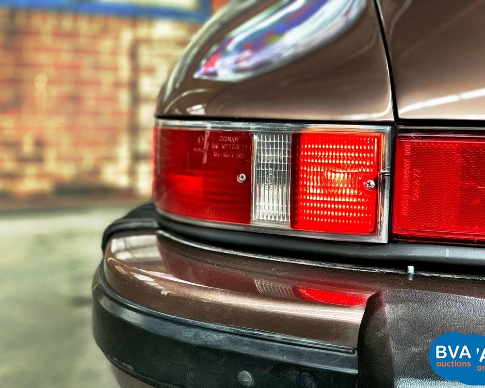 Porsche 911 Carrera 3.2 Cabriolet 1984