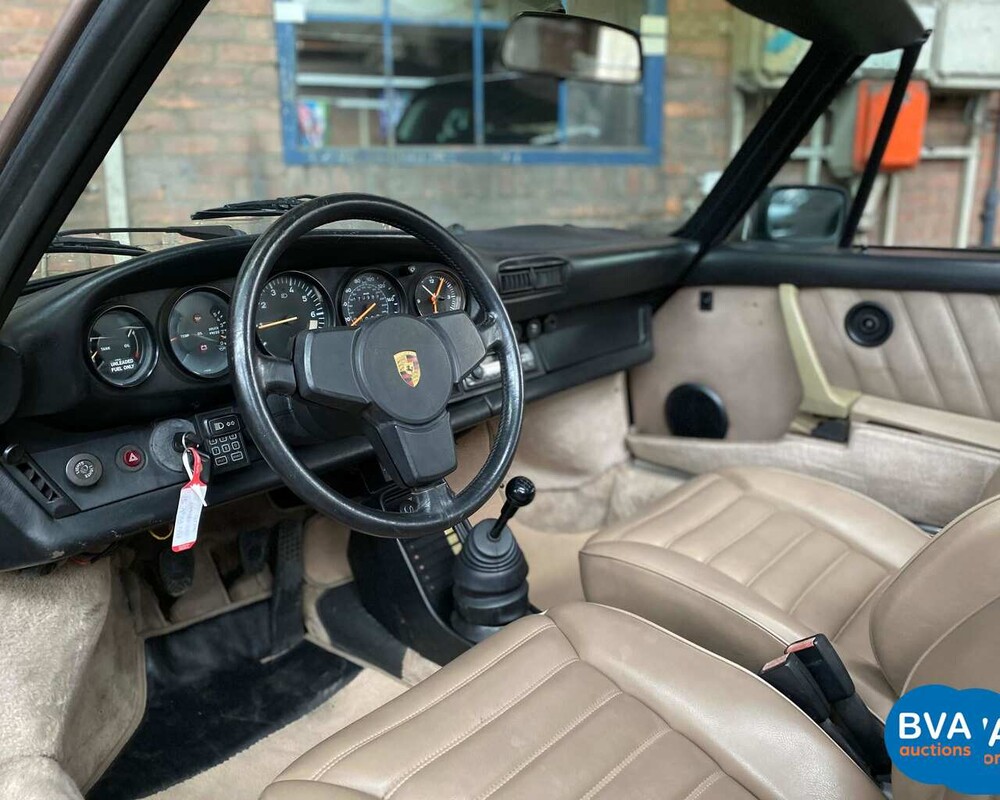 Porsche 911 Carrera 3.2 Cabriolet 1984