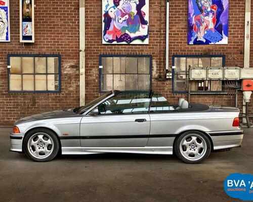 BMW M3 E36 Cabriolet 3.2 -Handgeschakeld- 1999