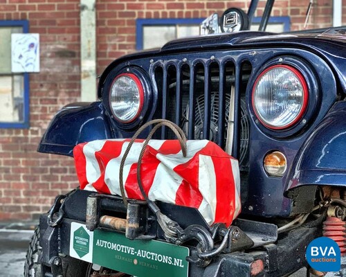 Jeep Kaiser -V8-motor- 1960, BE-41-76