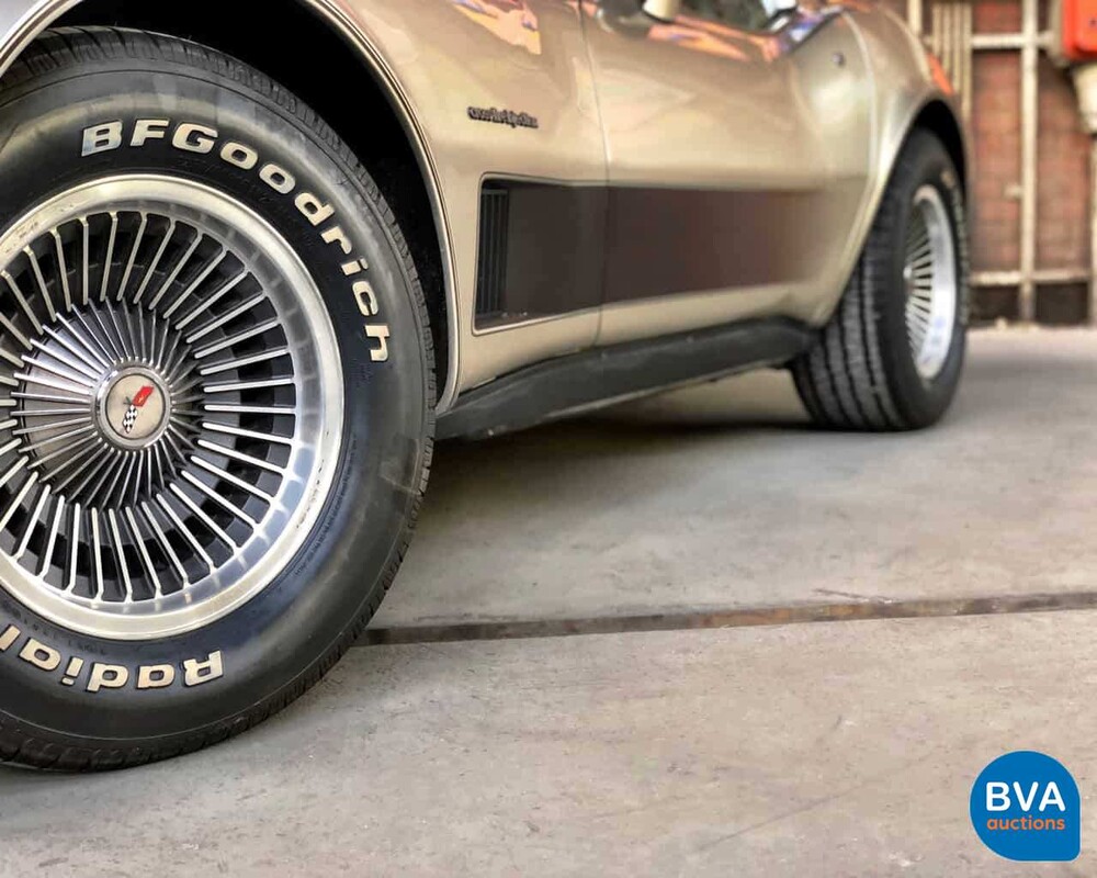 Chevrolet Corvette Stingray C3 Targa 1982 Collector Edition, RG-070-P