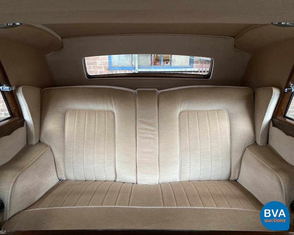 Rolls-Royce Silver Wraith 1950, 11-GR-51