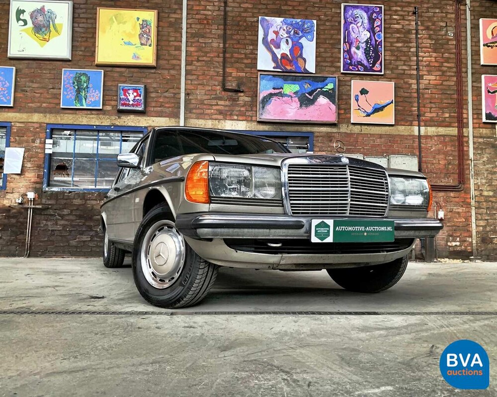 Mercedes-Benz 230E W123 1984, 71-GVJ-7