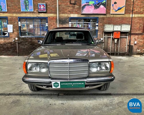 Mercedes-Benz 230E W123 1984, 71-GVJ-7