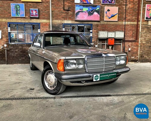 Mercedes-Benz 230E W123 1984, 71-GVJ-7