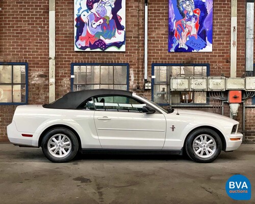 Ford Mustang Convertible 4.0 V6 2007, 81-KDH-9