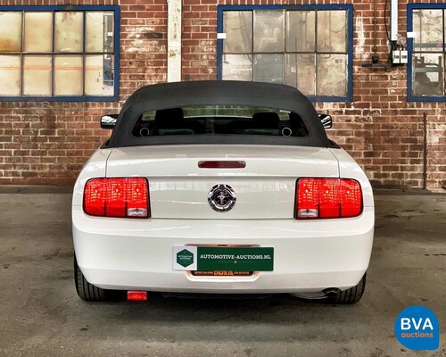 Ford Mustang Convertible 4.0 V6 2007, 81-KDH-9