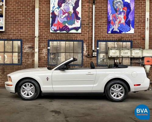 Ford Mustang Convertible 4.0 V6 2007, 81-KDH-9