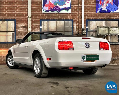 Ford Mustang Convertible 4.0 V6 2007, 81-KDH-9