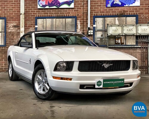 Ford Mustang Convertible 4.0 V6 2007, 81-KDH-9