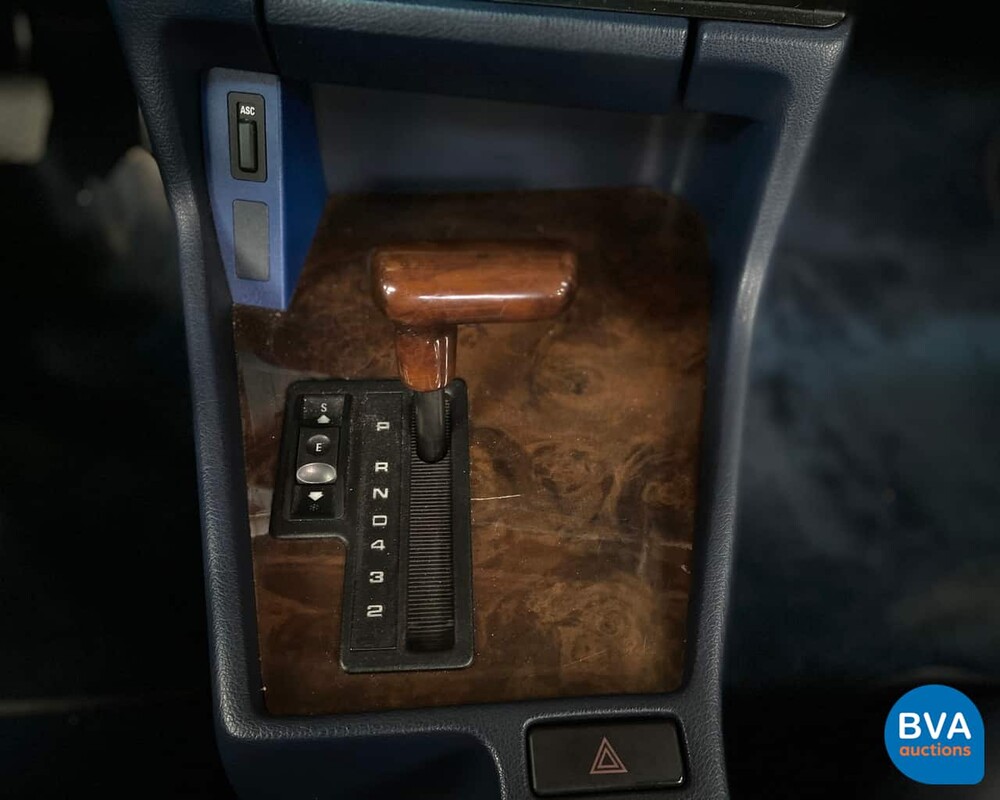 BMW 525i Touring E34, 33-HDH-8