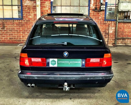 BMW 525i Touring E34, 33-HDH-8