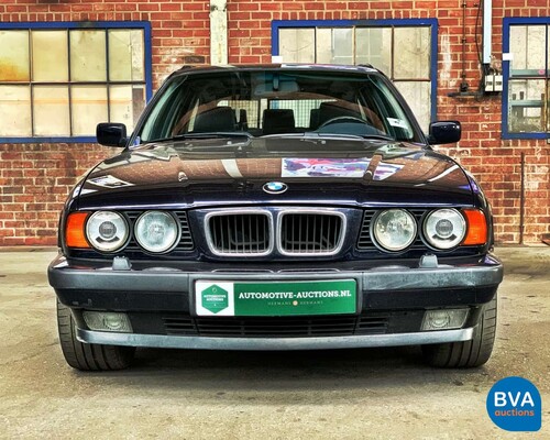 BMW 525i Touring E34, 33-HDH-8