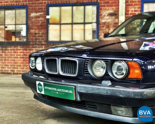 BMW 525i Touring E34, 33-HDH-8