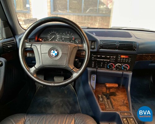 BMW 525i Touring E34, 33-HDH-8