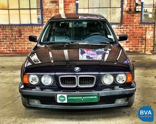 BMW 525i Touring E34, 33-HDH-8