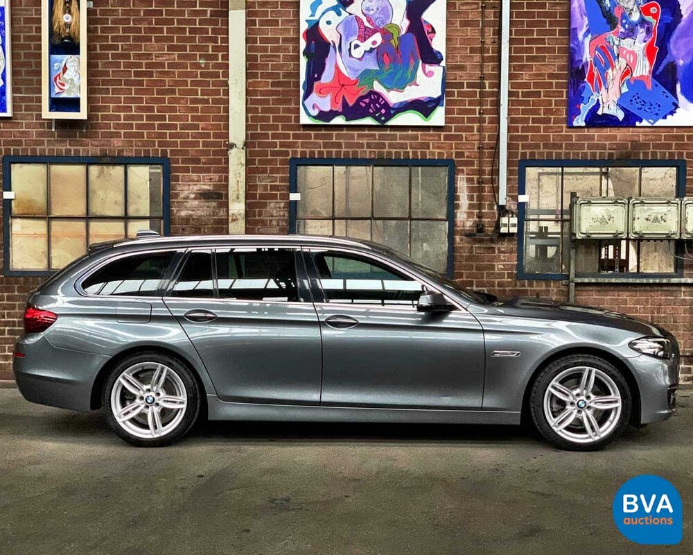 BMW 5-Serie 520d Touring 184pk 2014, 8-XGN-05