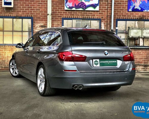 BMW 5-Serie 520d Touring 184pk 2014, 8-XGN-05