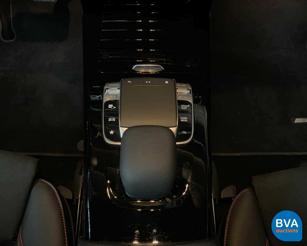 Mercedes-Benz A200 AMG 2019 163pk A-Klasse NW-Model -Garantie-