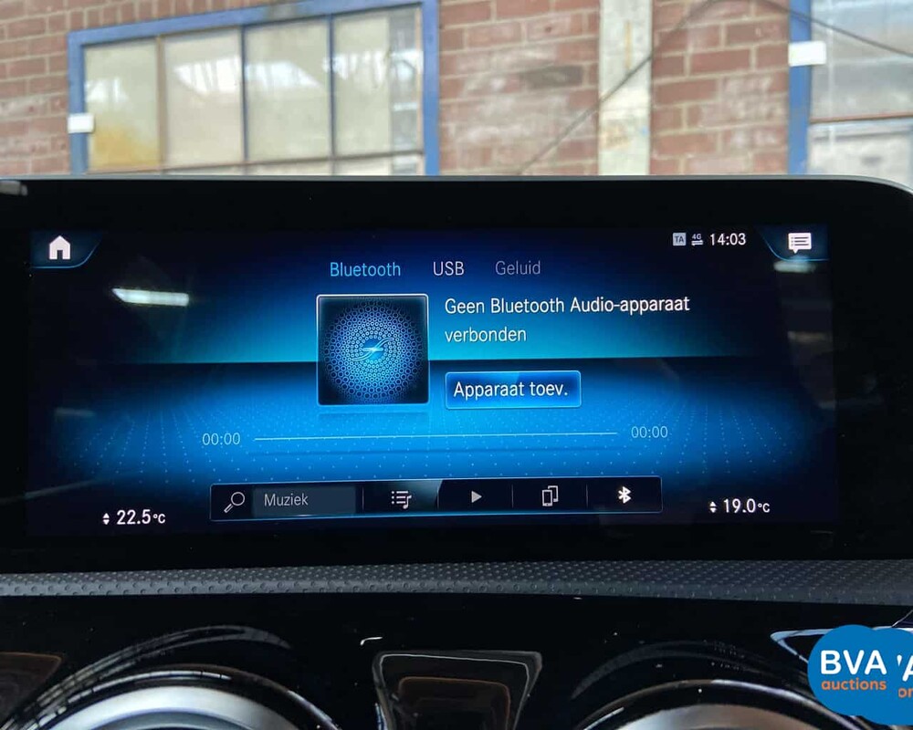 Mercedes-Benz A180d AMG 2019 MEINE A-Klasse -Garantie-.