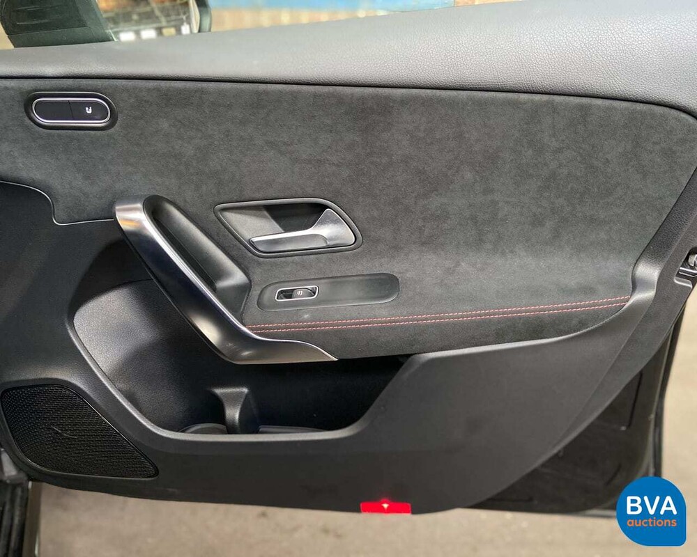 Mercedes-Benz A180d AMG 2019 MEINE A-Klasse -Garantie-.