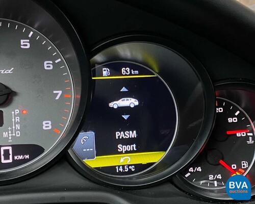 Porsche Panamera 3.0 Hybrid 333pk Sport-Chrono, 81-ZTD-2