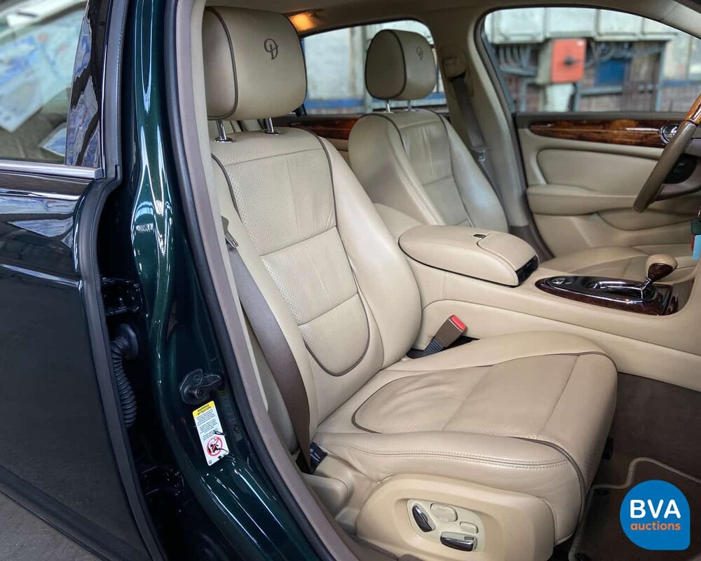 Daimler Super V8 396pk 2009, TX-282-B