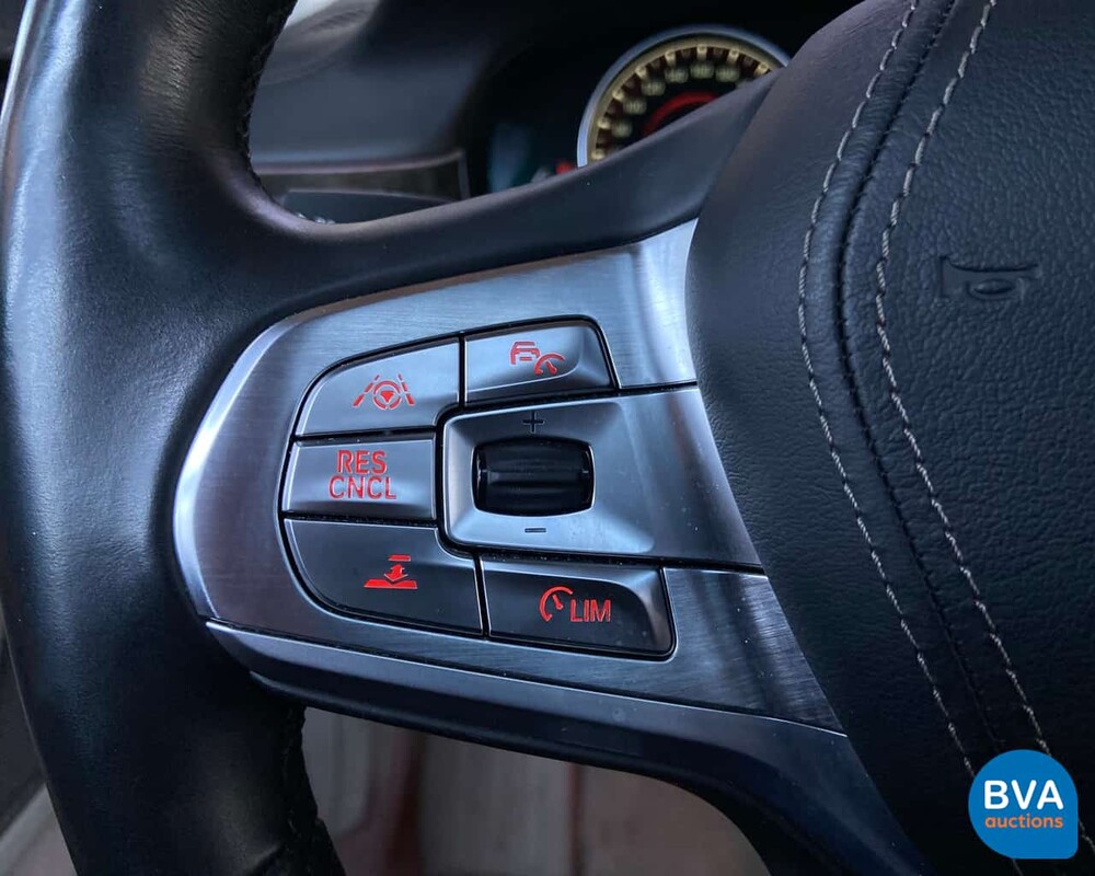 BMW 750Li xDrive 449pk High Ex. 2015 V8 7-serie LANG, RK-276-X