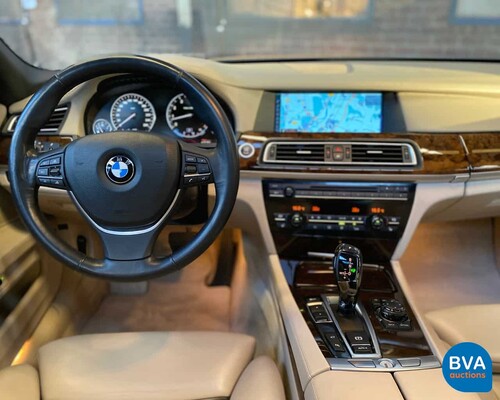 BMW 760i V12 544pk 2011, 97-TVG-6