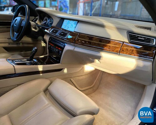 BMW 760i V12 544pk 2011, 97-TVG-6